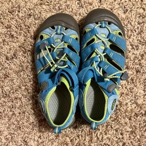Kids Keens Blue and Green Outdoor Sandals